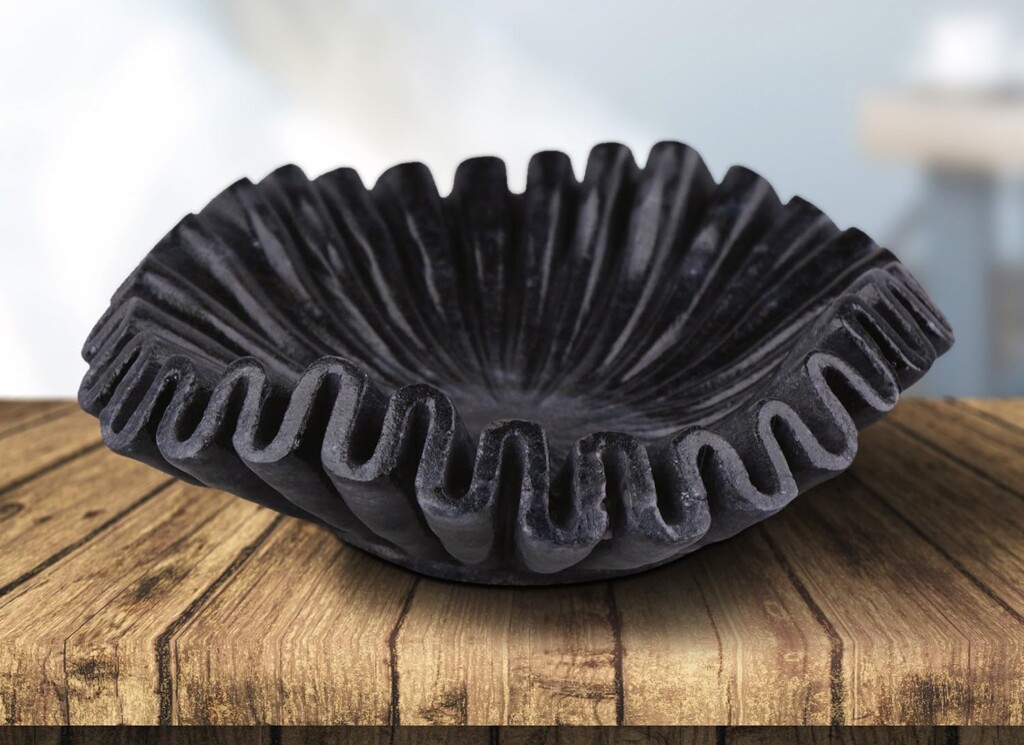 Black Marble Ruffle Bowl